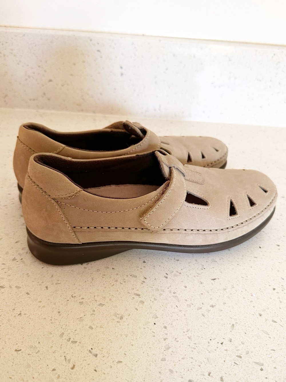 SAS Tripad Comfort Mary Jane Walking Shoes 7.5M Beige Nubuck Leather USA